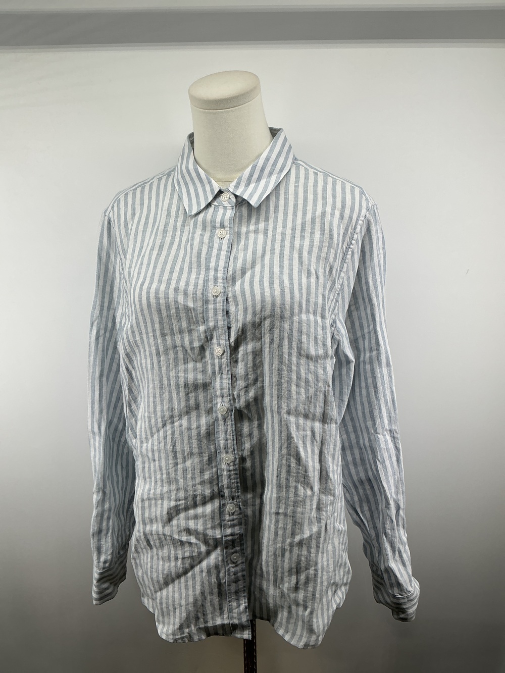 100% European Linen Long Sleeve Shirt